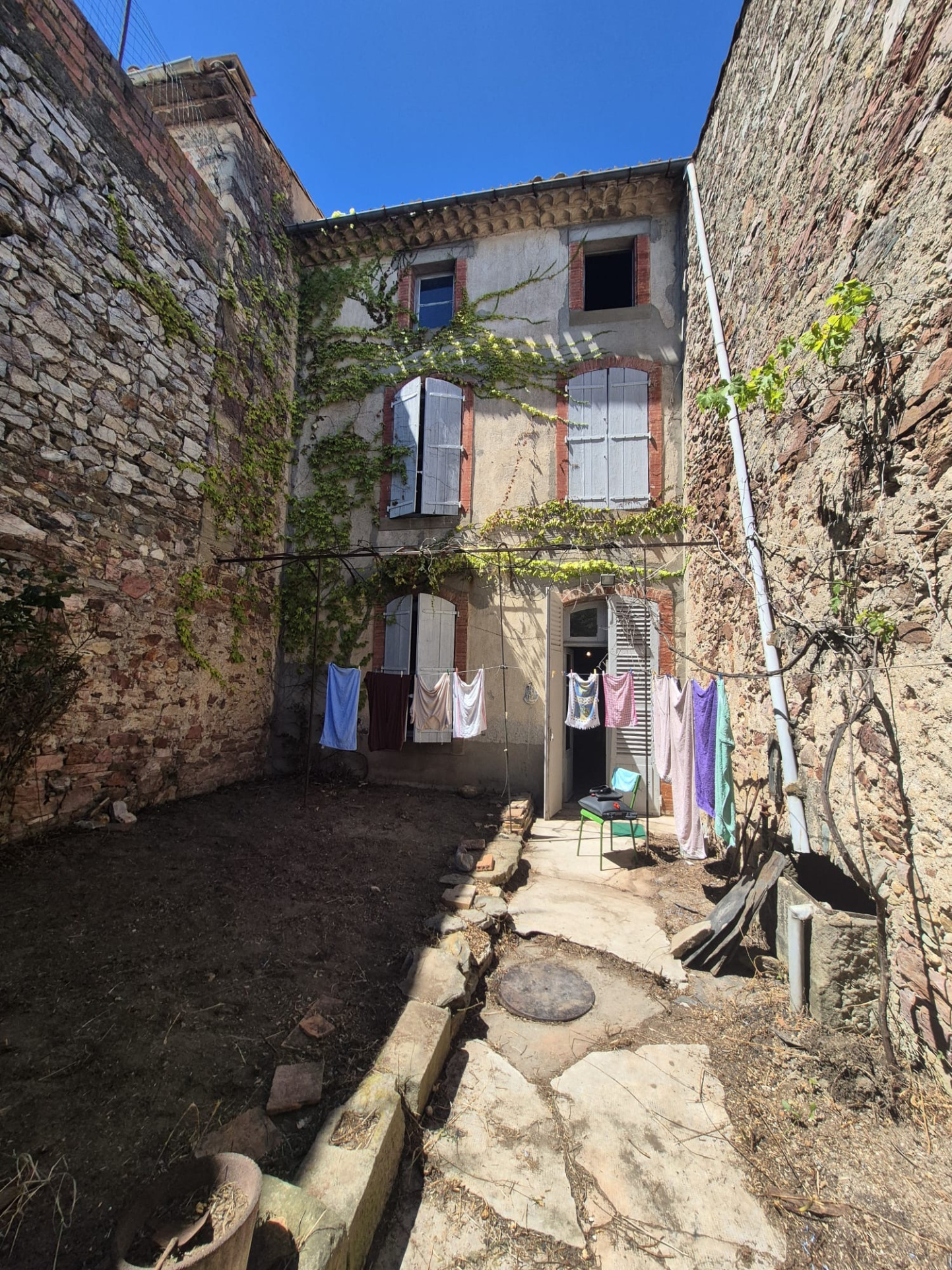 maison de maitre avec remise et jardinet